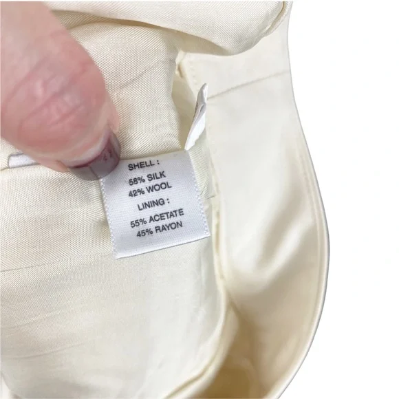 Ann Taylor Petites Pintuck Silk Wool Ivory White Ankle Trousers Pants Size 6P - Picture 7 of 7